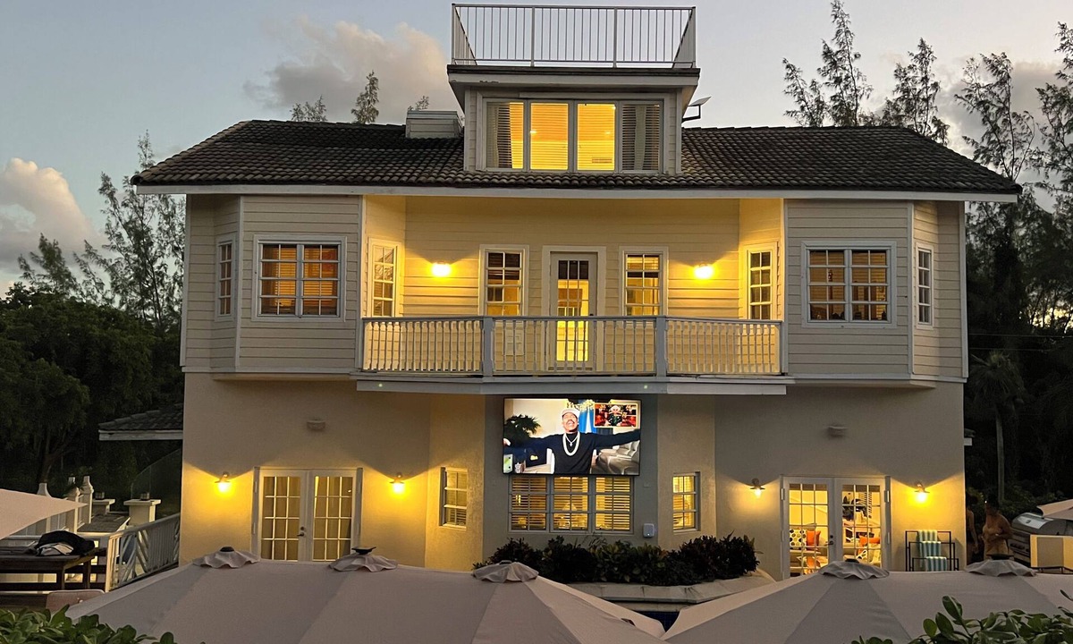North Palmetto Point House | Quiet Spacious 5-bedroom house in lovely North Palmetto Point with AC