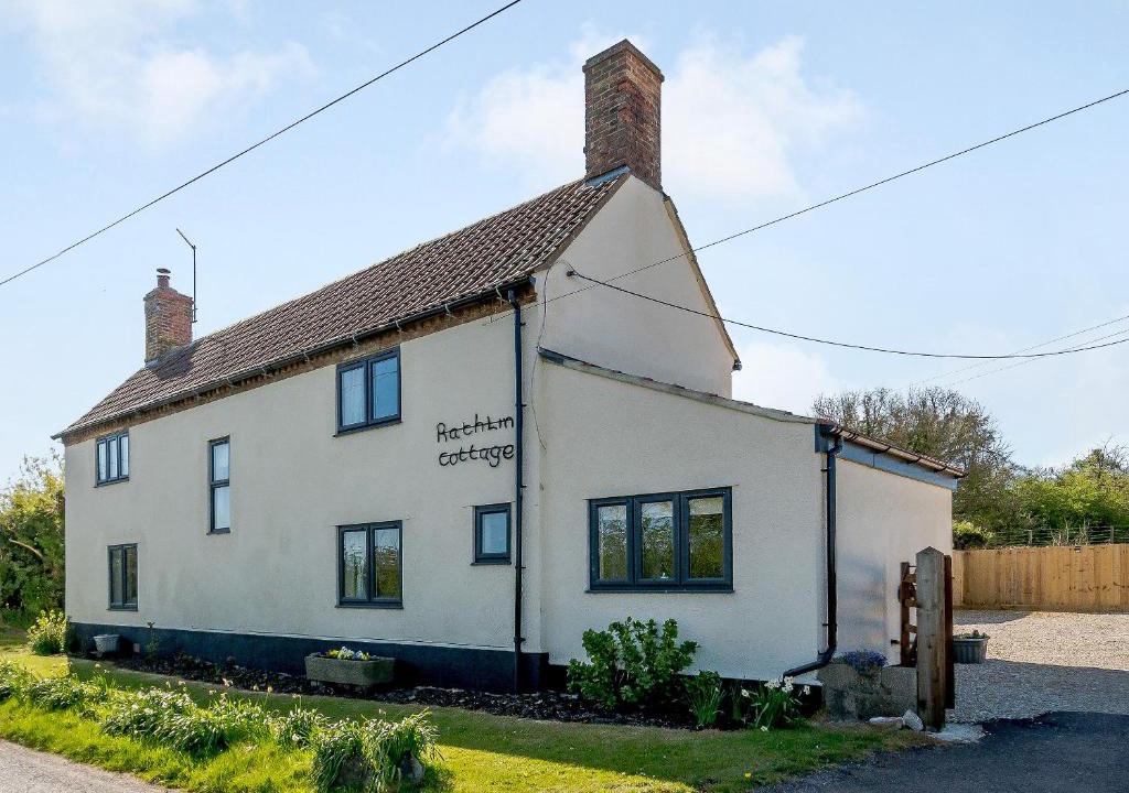 Dursley House | Rathlin Cottage
