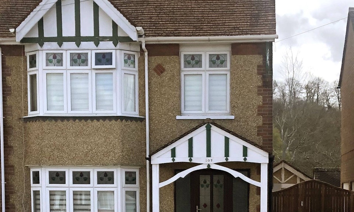 Harnham House | Residential 3 bed house on the Netherhampton Road with large garden