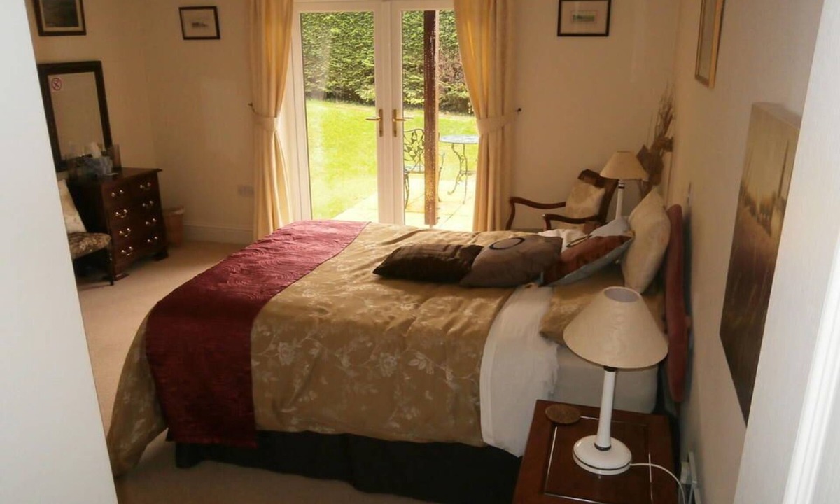 Ebford Bed & Breakfast | Riverdown B&B