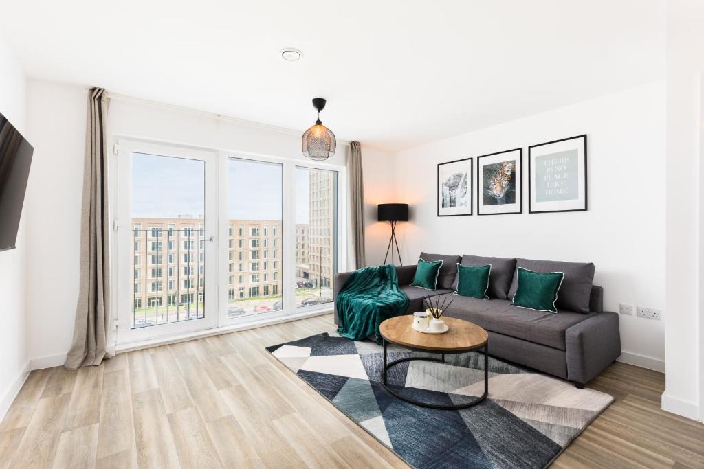 The Westside Apartment | Roosevelt Retreat by Prime Stays - Entire Apartment Stylish & Spacious