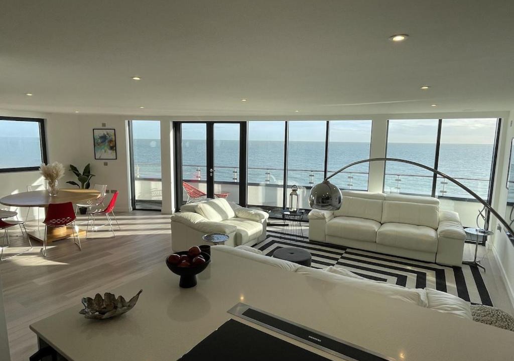 Ramsgate Apartment | Royal Sands Ramsgate - direct beach access