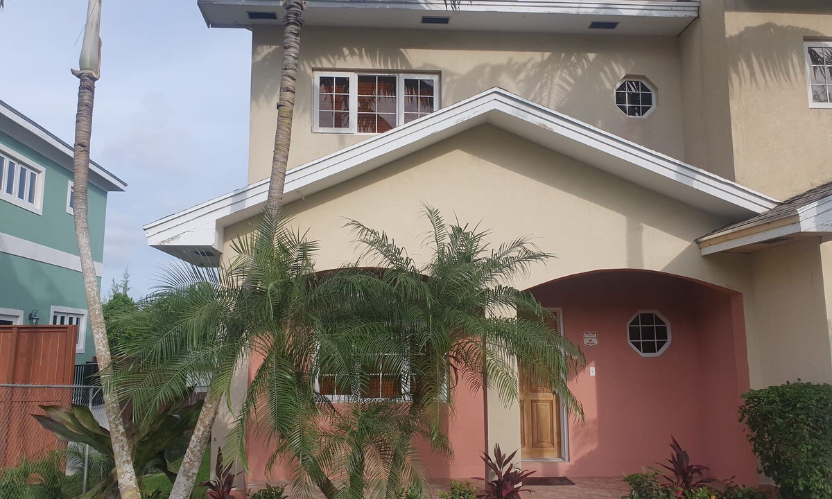 Nassau House | Safe, Serene & Spacious Gated Townhome, Pool