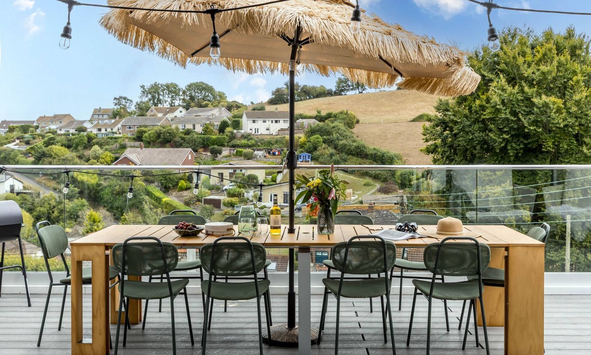 Beer House | Sea Holly House – Luxury Coastal Retreat with Panoramic Sea Views in Beer