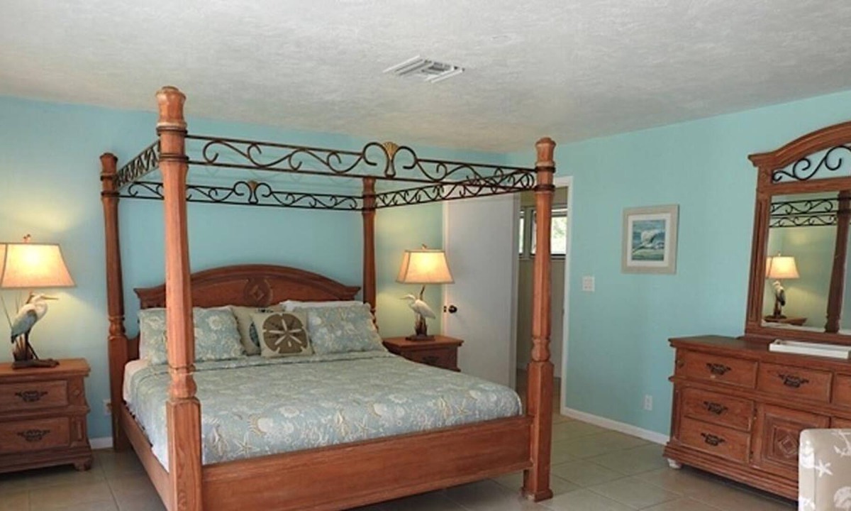 Windsor Park House | "Sea Shell Room" - at Sea Gate House