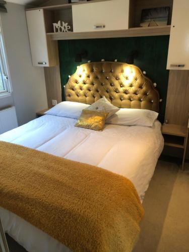 Milford on Sea Resort | Seabreeze, Utopia, walking distance to beach, 5 Star Shorefield Country Park, Milford on Sea, Shorefield Road, SO41 0LH, United Kingdom