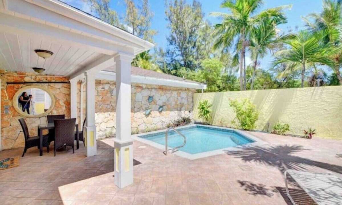 Paradise Island House | Seaclusion - Private Pool near Atlantis+Beach