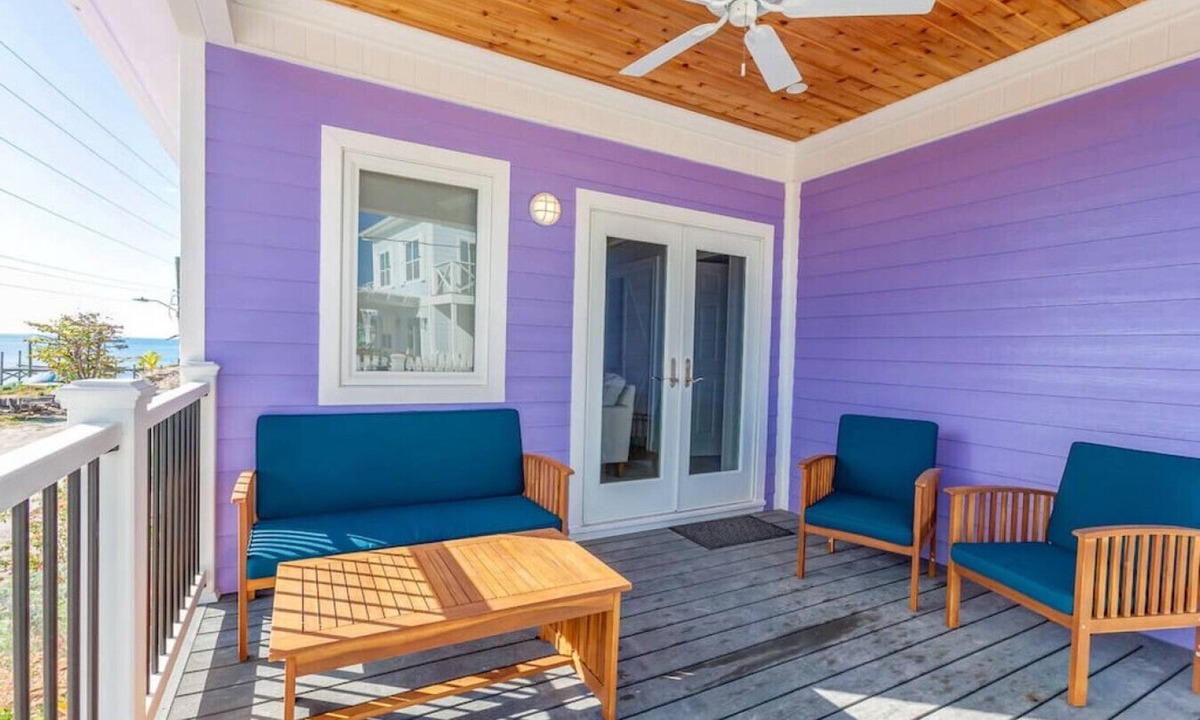Great Guana Cay Cottage | Seahorse Hideaway - Guana Cay, In the Settlement