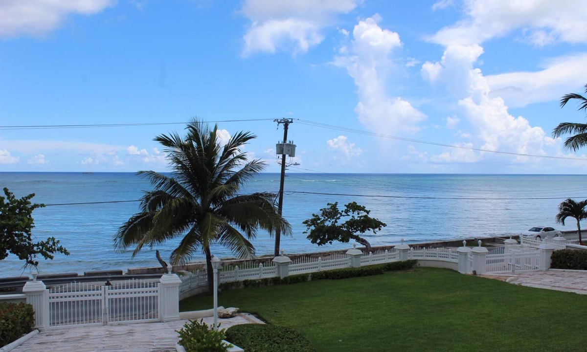Gambier Apartment | Seaside Shores Condominium II