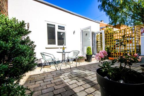 Easingwold House | Self-Contained Holiday Accommodation in the Heart of Easingwold with Parking