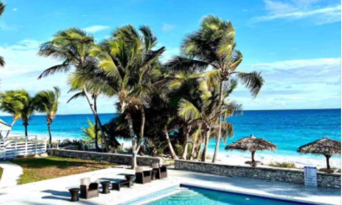 Farmer's Hill Resort | Single Queen Suite at Exuma Palms Resort - Shipwreck
