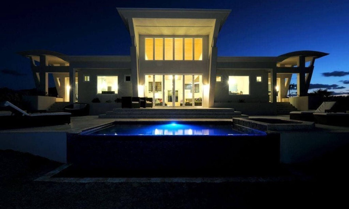 Governor's Harbour Villa | Sky Beach Club Waterfall Villa with Pool