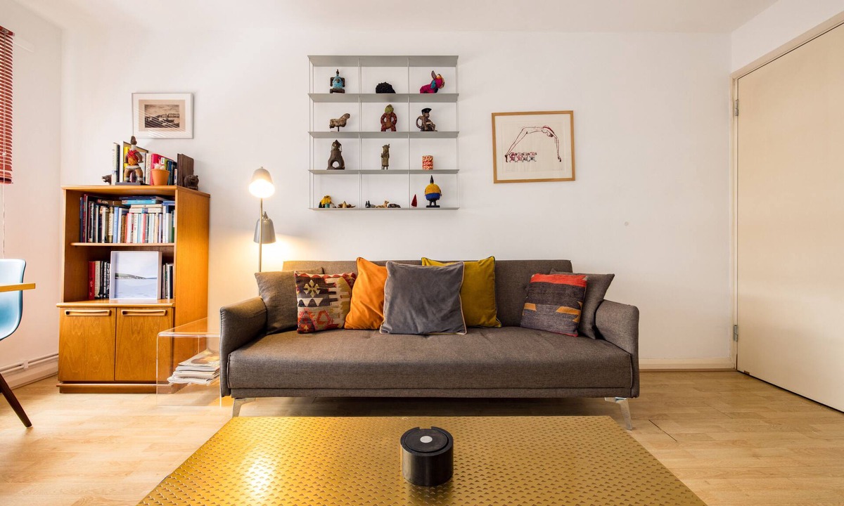 Prince's Apartment | South Bank 2mins walk Colourful Artist's Home