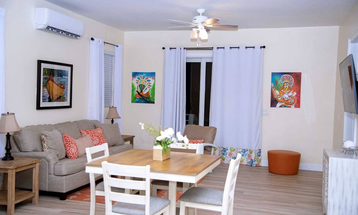Freeport Apartment | Spacious 2 Bedroom Apartment: Pool, Clubhouse, Dock -Da Bahamian Life Vacations