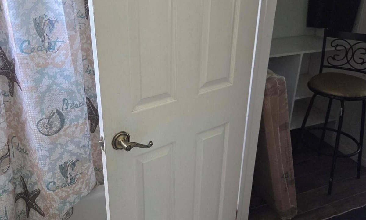 Westward Villas Subdivision Condo | Spacious 3-bedroom condo with AC in lovely Nassau