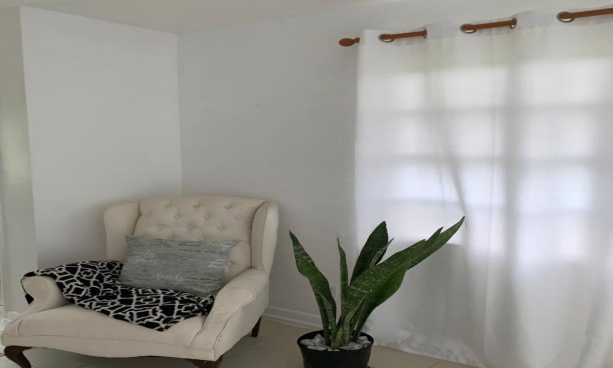 Bell Channel Bay Apartment | Studio Apartment Close To Beach