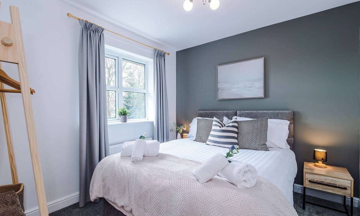 Crewe Apartment | Stunning 1 Bed Flat Perfect for Business in Crewe
