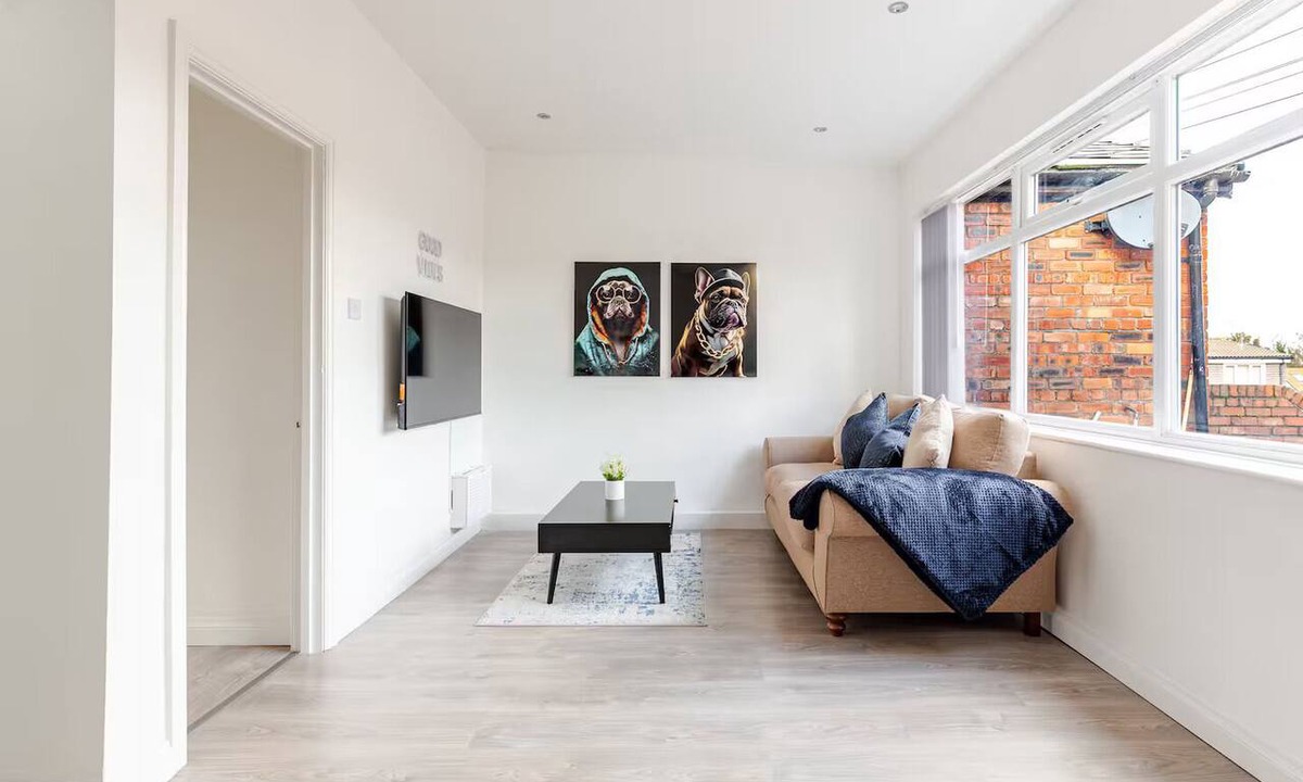 Liverpool Apartment | Stylish 2 Bed Private Apartment - Liverpool - *Newly Refurbished* FREE PARKING
