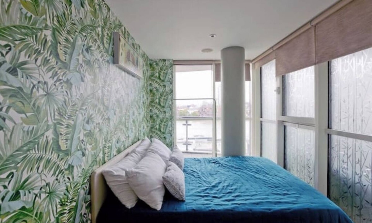 Kennington Apartment | Stylish Riverside Escape | Elegant 2-Bed Flat at St George’s Wharf