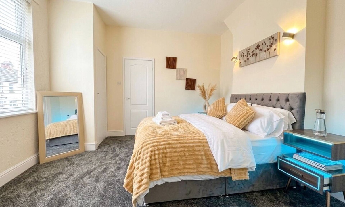 Stoke-on-Trent Apartment | Stylish & Spacious 1BR | Free Parking + Smart TV