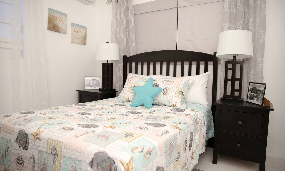 Nassau Apartment | Tangerine Sunsets Skylark