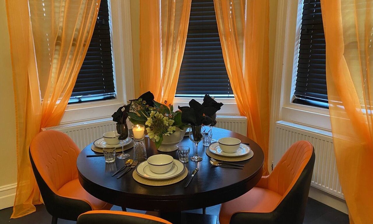 Boscombe Apartment | The Bell's - Self-Service Holiday Flat Bournemouth 2bed/bath Free Parking/Wifi