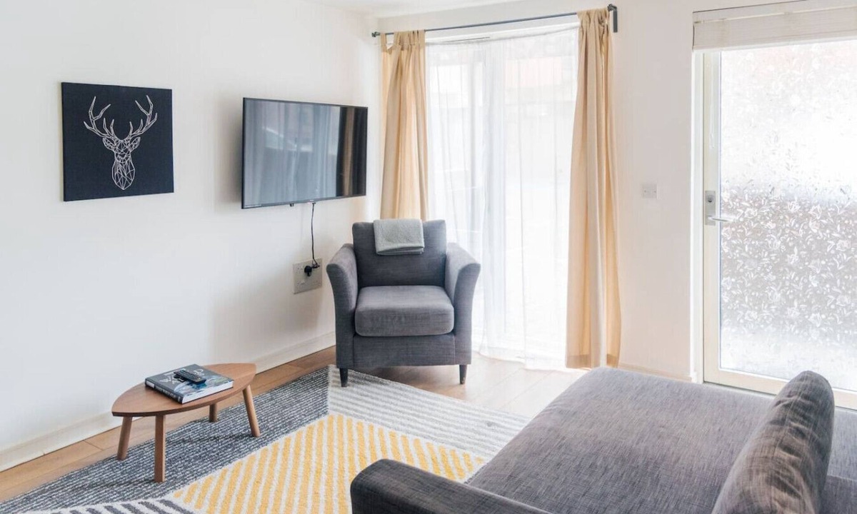 Surrey Docks Condo | The City Song 1 bedroom apartment in Rotherhithe