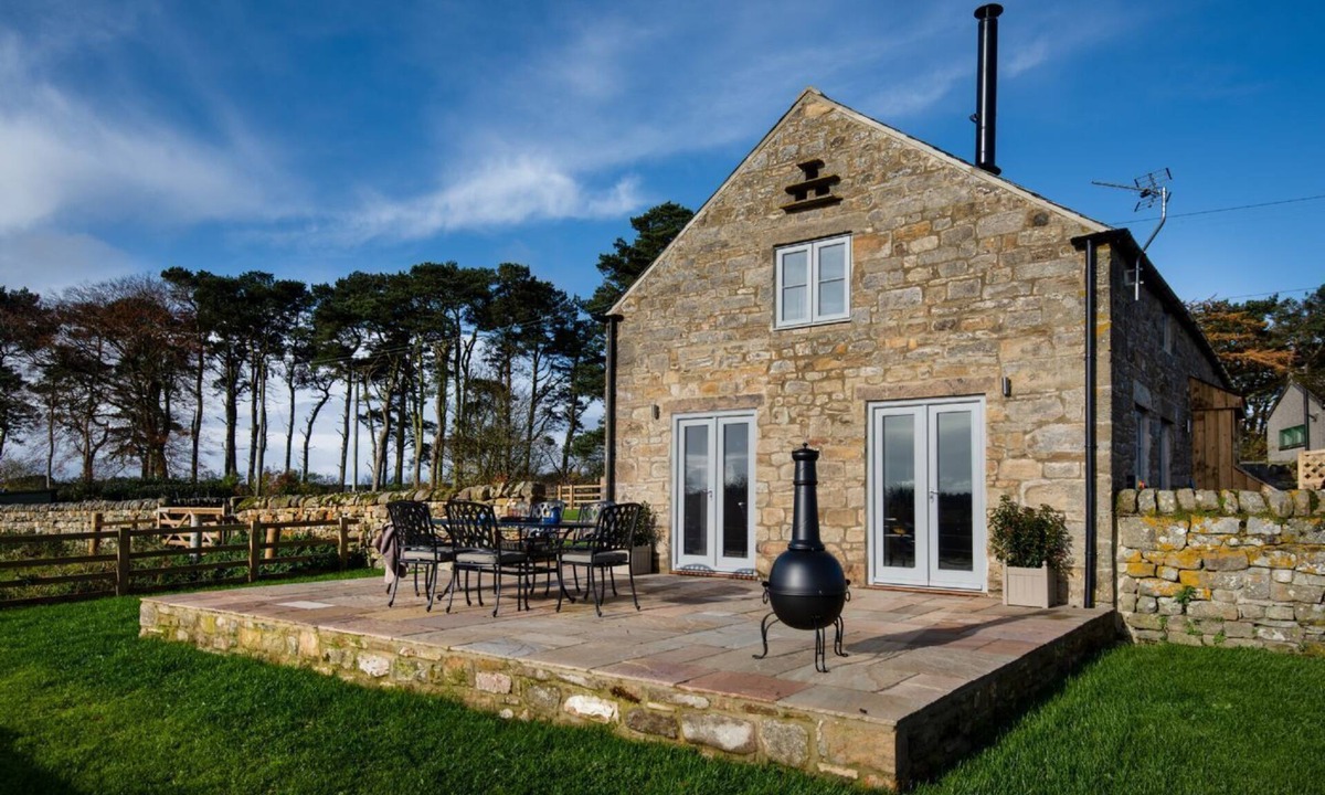 Hallington Cottage | THE GRANARY AT ROTHLEY EAST SHIELD - 3.5 miles from Longwitton, sleeping 4+2