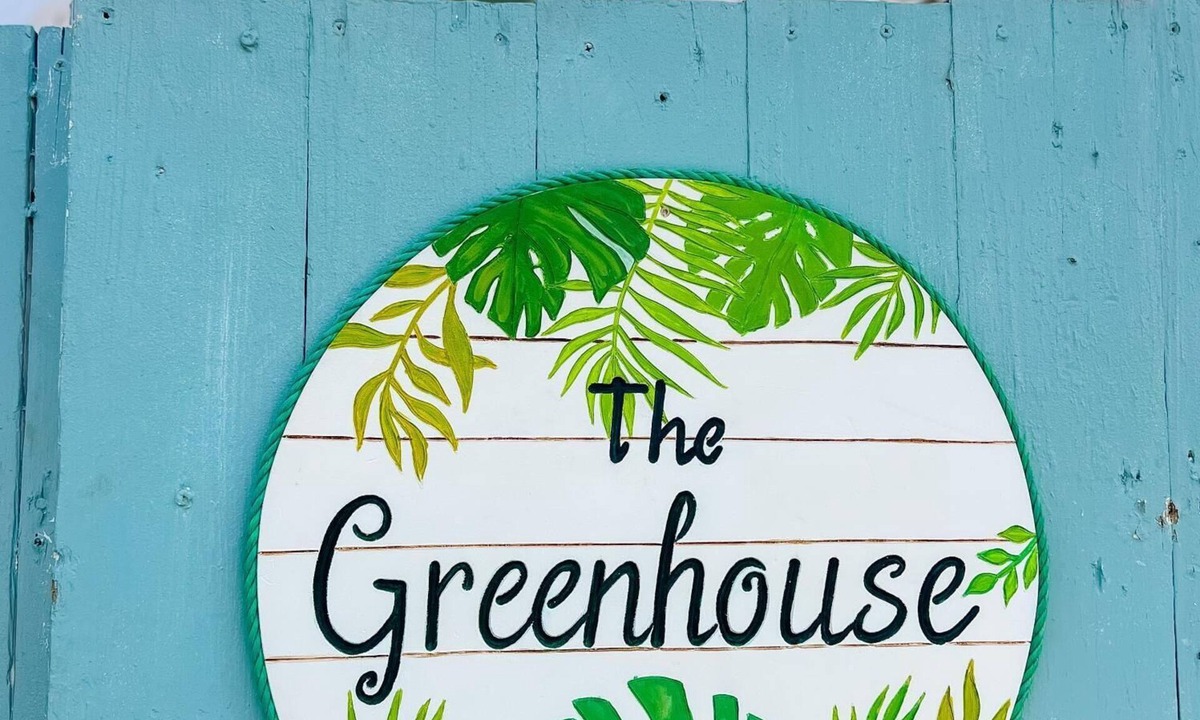 Dunmore Town Apartment | The Greenhouse-Enjoy the greenery, climate & garden atmosphere.