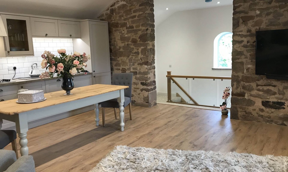 Congleton House | THE HAYLOFT CHESHIRE- A Brand new stunning barn conversion.