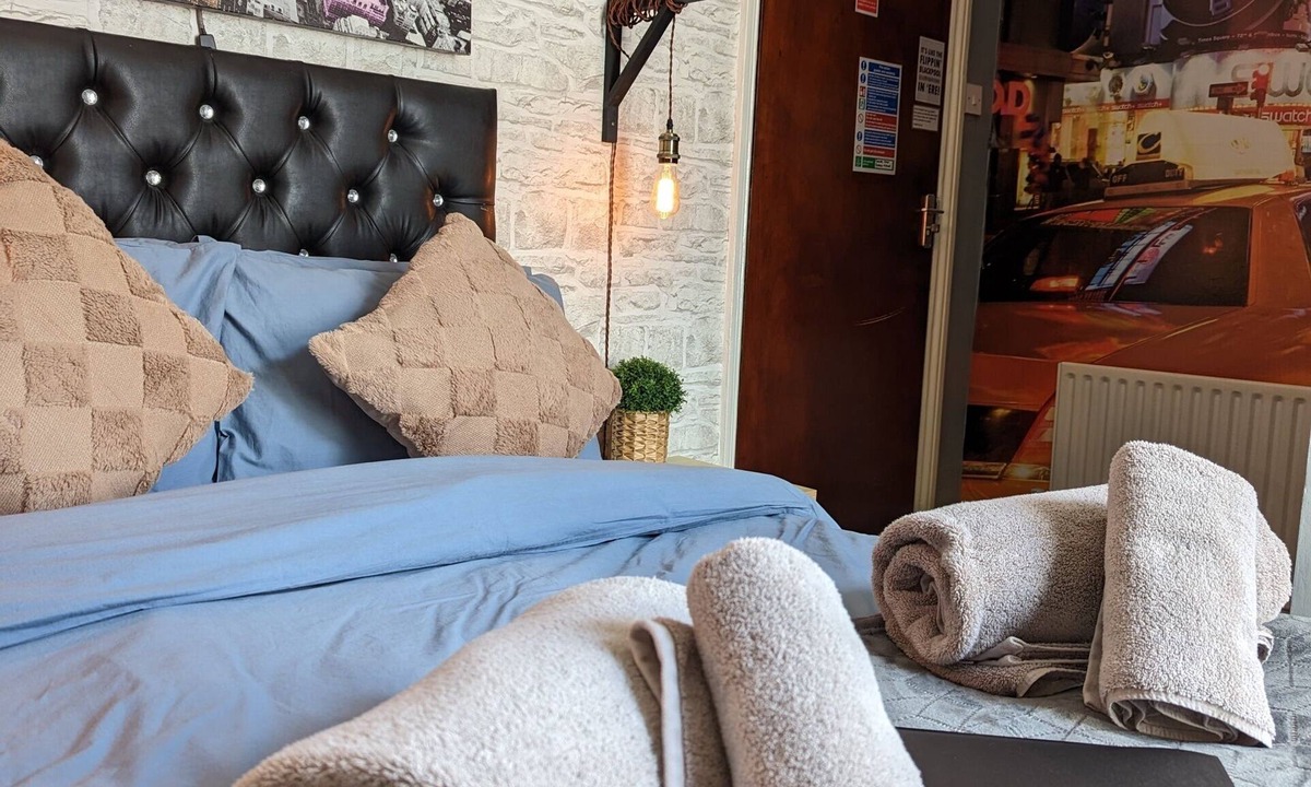 South Shore Bed & Breakfast | The Mercury