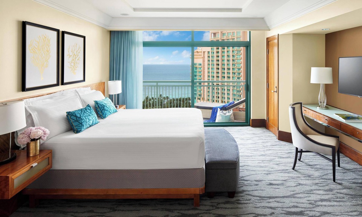 Paradise Island Resort | The Reef at Atlantis - Two Bedroom Suite Ocean View with Full Resort Benefits