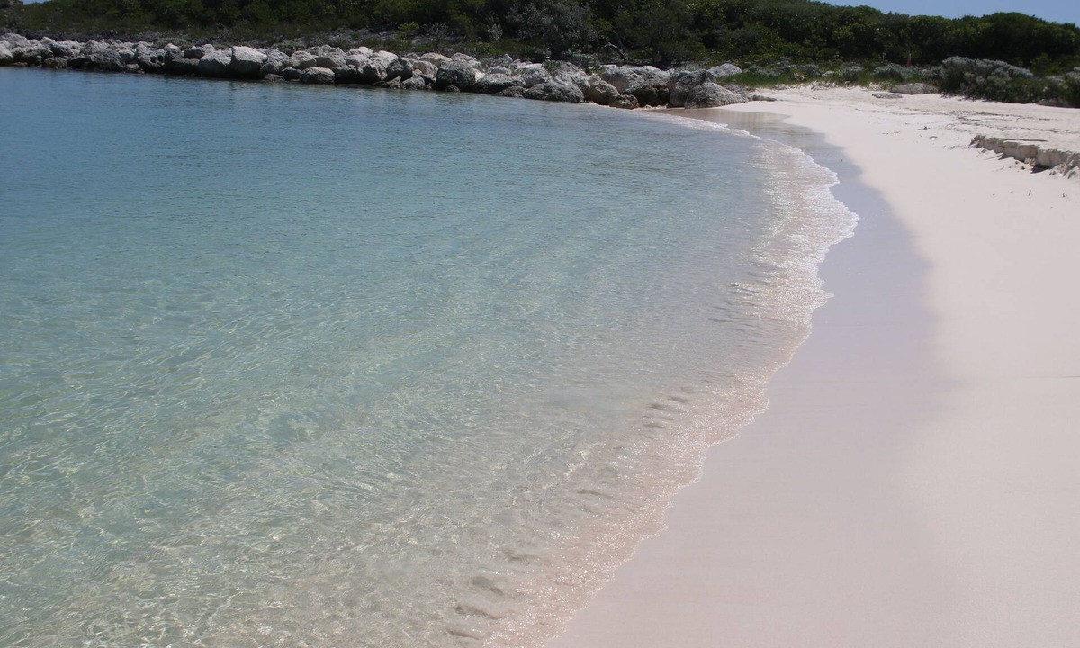 Schooner Bay Hotel | The Sandpiper Inn & Cottages