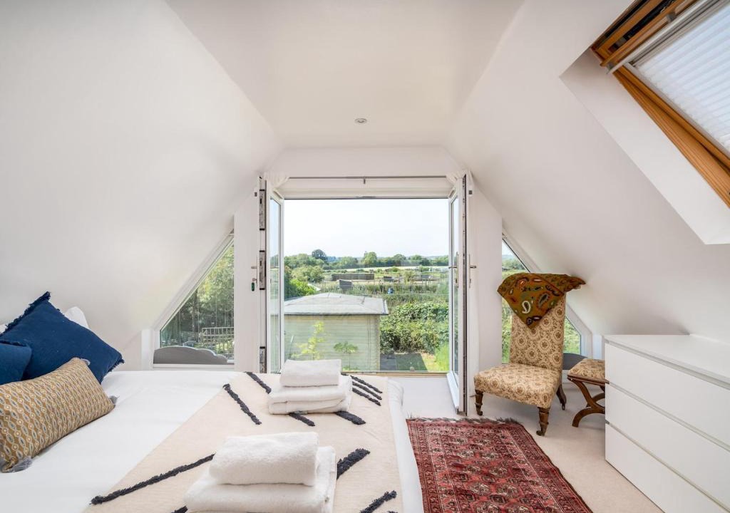 Hartwell House | The Sculptors Cottage - Pass the Keys