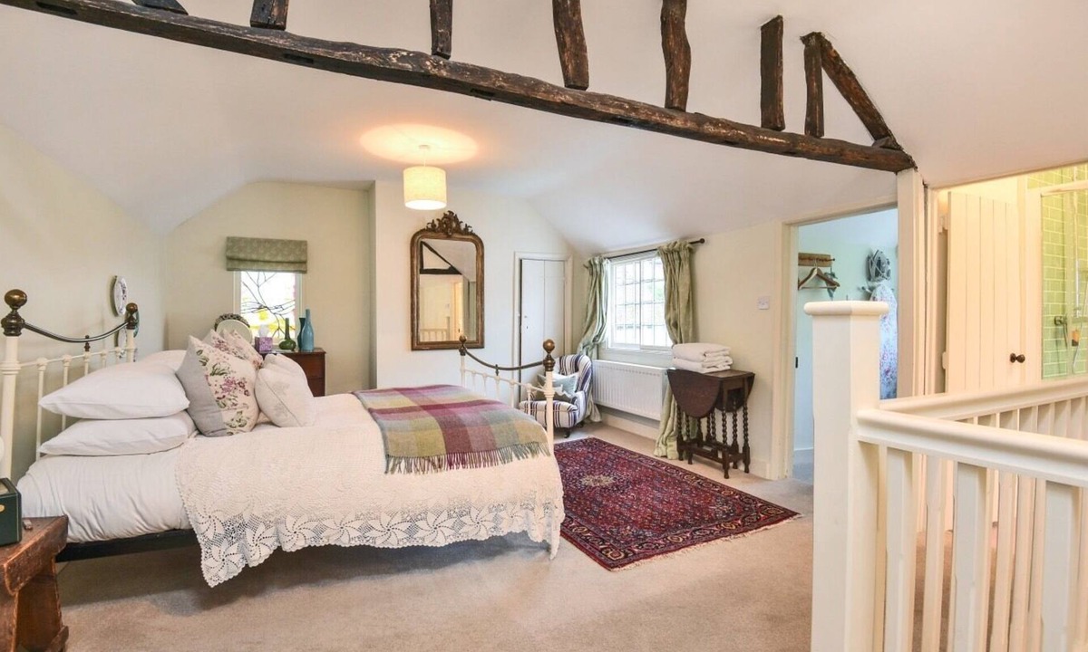 Kimbolton Cottage | The Secret Cottage in the centre of historic Kimbolton village, Cambridgeshire