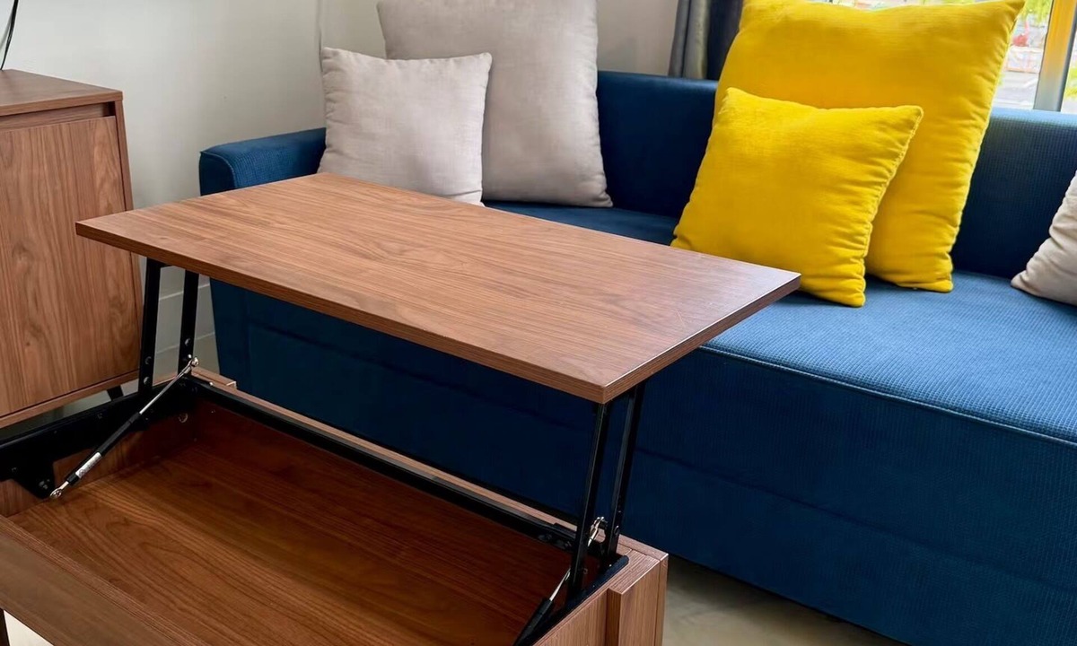 Westwind Apartment | The Weekender at One West Near Beaches & Airport