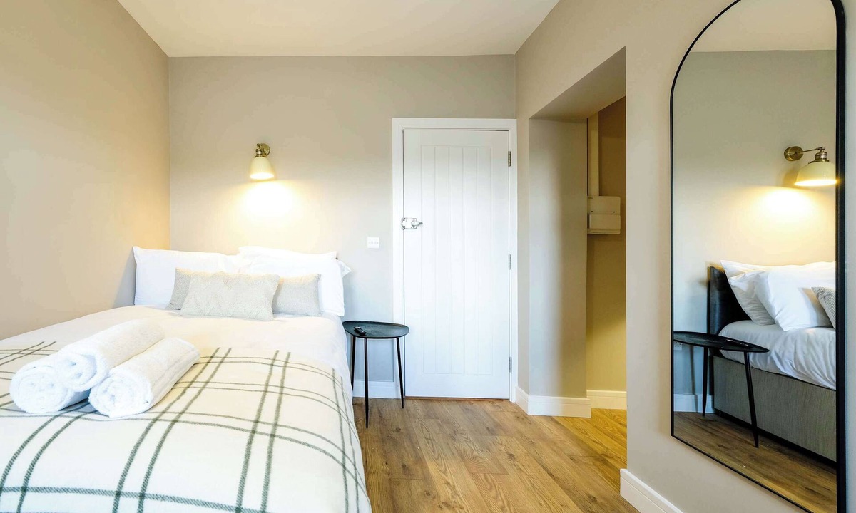 Bradley Stoke Apartment | The Willow Studios - Flat 1