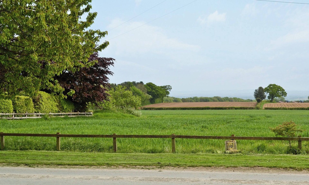 Easterside Cottage | This delightful conversion provides a well equipped holiday accommodation.