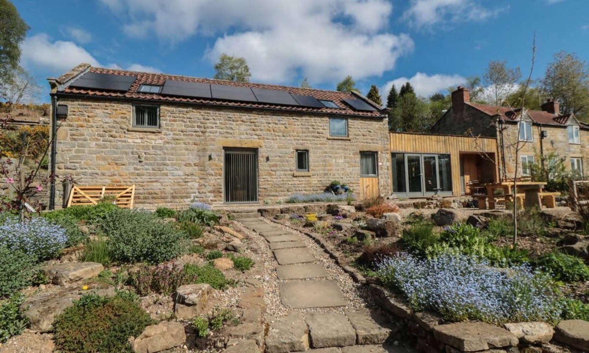 Scarborough Cabin | Thompson Rig House, Thornton-Le-Dale
