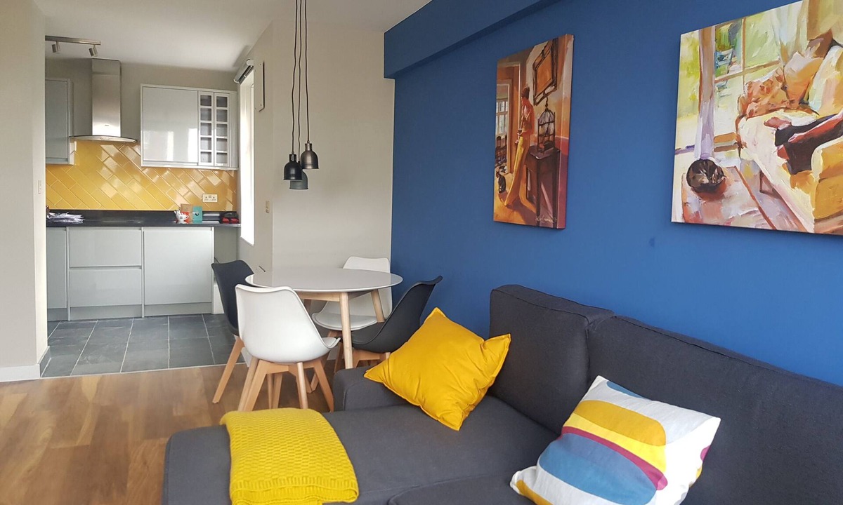 Holborn and Covent Garden Apartment | Three-Bedroom Apartment in Central London – Near Tube