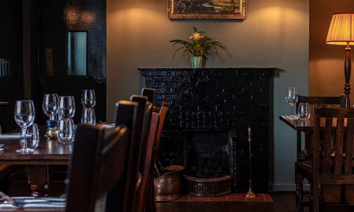 Wiveton Hotel | Three Swallows