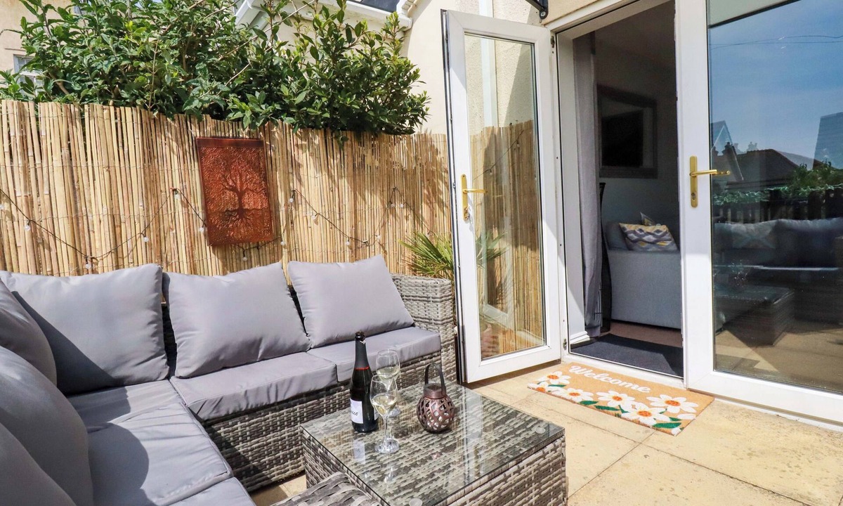 Newquay City Centre Cottage | TOLCARNE REACH, family friendly, country holiday cottage in Newquay