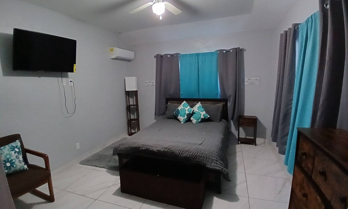 Nassau Apartment | Tranquil 1-bedroom apartment with AC in vibrant central Nassau.