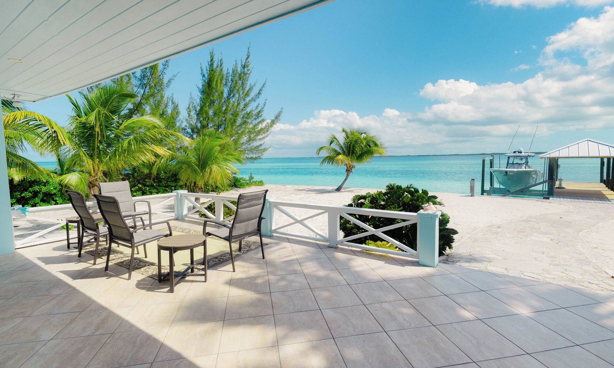 Treasure Cay House | Tranquil 4-bedroom 3-bath house with 50' boat dock in delightful Treasure Cay