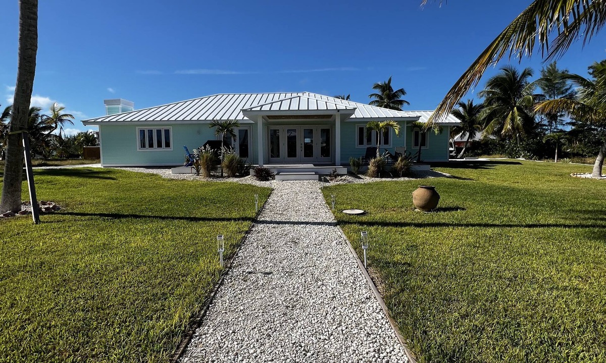 Treasure Cay House | Treasure Times waterfront retreat in Treasure Cay, Bahamas