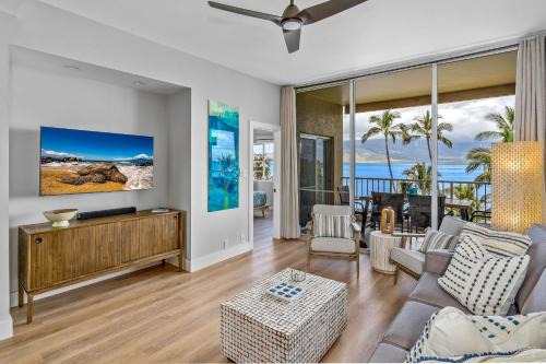 Kihei Apartment | Upscale Oceanfront Penthouse Vistas