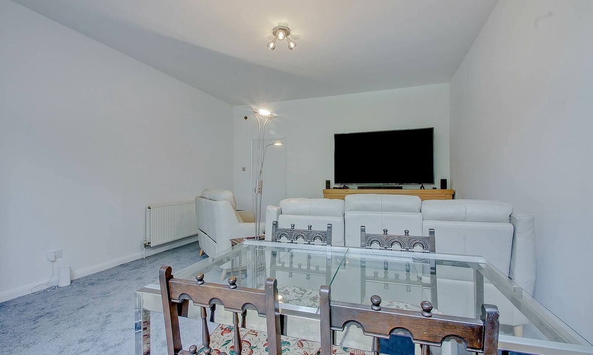 Mapesbury Apartment | Vibrant Willesden Green 2 Bedroom Flat