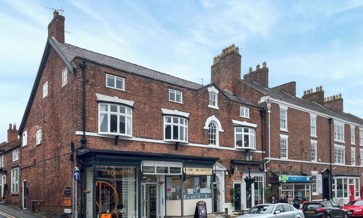 Tarporley Apartment | Victoria Apartment 1
