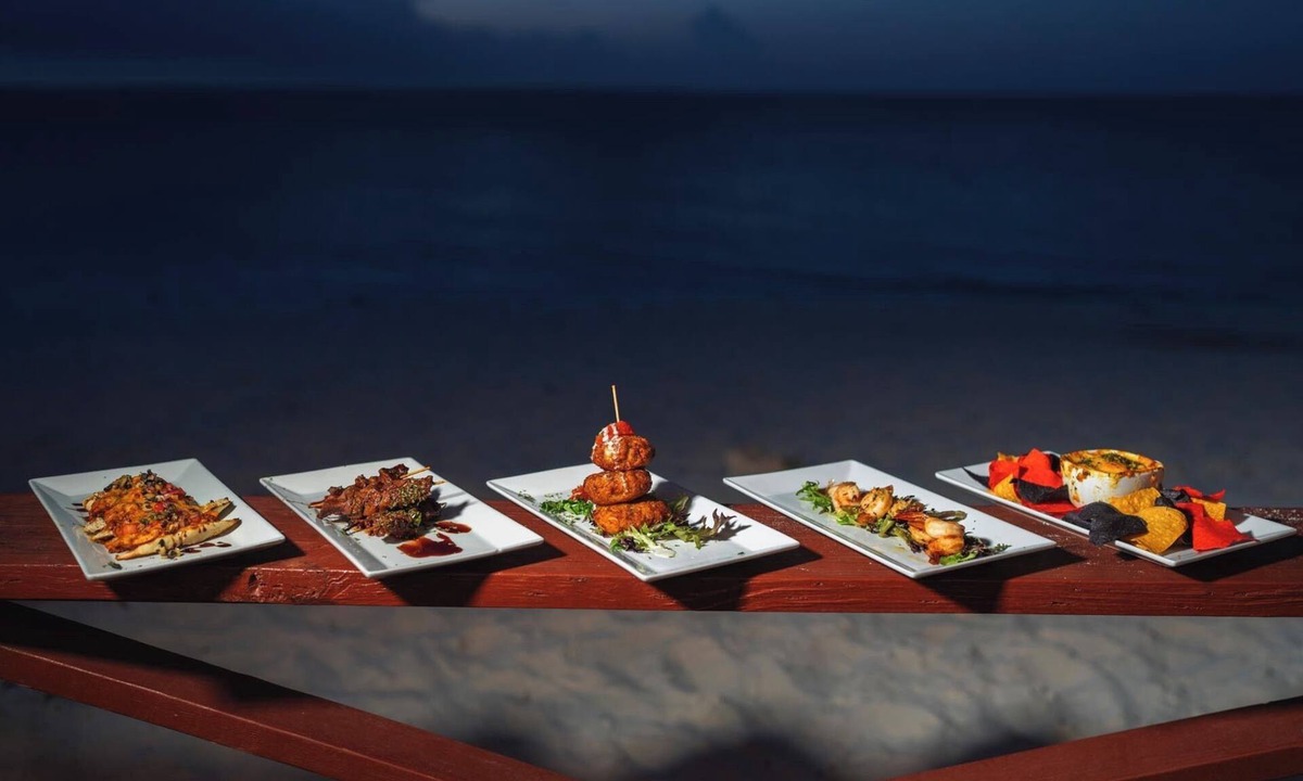 Treasure Cay Resort | VIP Beachfront End Unit - Just 75 feet to the ocean!