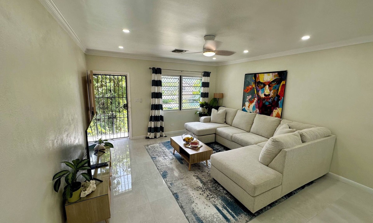 Nassau Condo | Walkable Nassau Retreat Near Beaches, Food, Downtown & Attractions